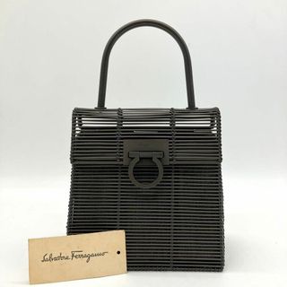 サルヴァトーレフェラガモ(Salvatore Ferragamo)の美品【Salvatore Ferragamo】ワイヤーバッグ　ガンチーニ　メタル(ハンドバッグ)