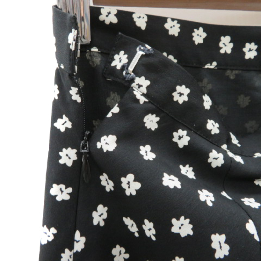 ROPE’(ロペ)のロペ フレアスカート ロング丈 マキシ丈 花柄 36 S 黒 ブラック レディースのスカート(ロングスカート)の商品写真