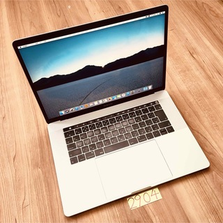 マック(Mac (Apple))のMacBook pro 15インチ 2018 管理番号2904(ノートPC)