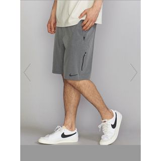 ナイキ(NIKE)の新品 ナイキ スイム ショートパンツ Mサイズ ドライフィット 水陸両用 水着(ショートパンツ)