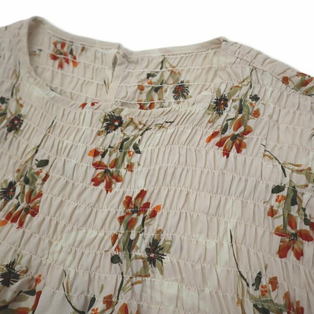 サクラメントフィグ SACRAMENT FIG 花柄 シャーリングブラウス レディースのトップス(シャツ/ブラウス(半袖/袖なし))の商品写真