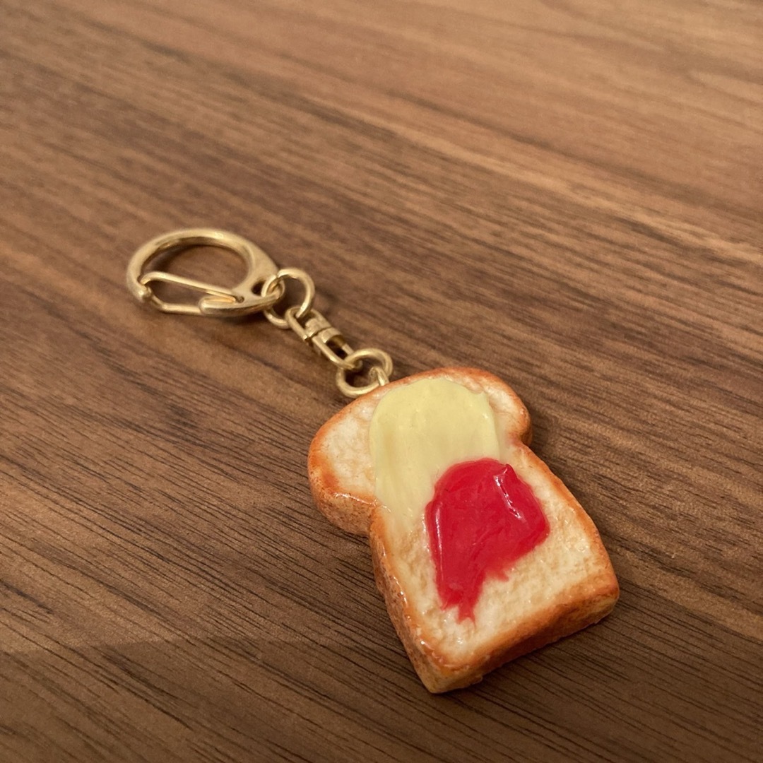 トースト　食品サンプル　キーホルダー レディースのファッション小物(キーホルダー)の商品写真