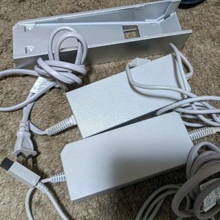 Wii - 【2個】Wii ACアダプター　RVL-002　本体スタンド　任天堂 純正