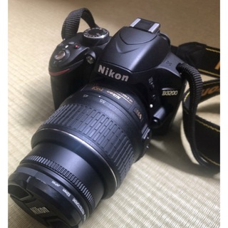 ニコン(Nikon)の【中古美品・箱有り】Nikon D3200 レンズキット　BLACK(デジタル一眼)