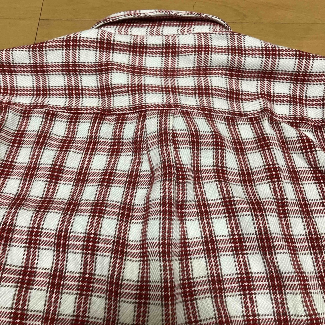 チェックシャツ　ホワイト×レッド レディースのトップス(シャツ/ブラウス(長袖/七分))の商品写真