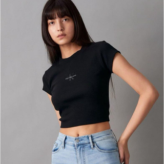 カルバンクライン(Calvin Klein)のCalvin Klein Jeans　モノグラムロゴベイビーTシャツ　XS(シャツ/ブラウス(長袖/七分))