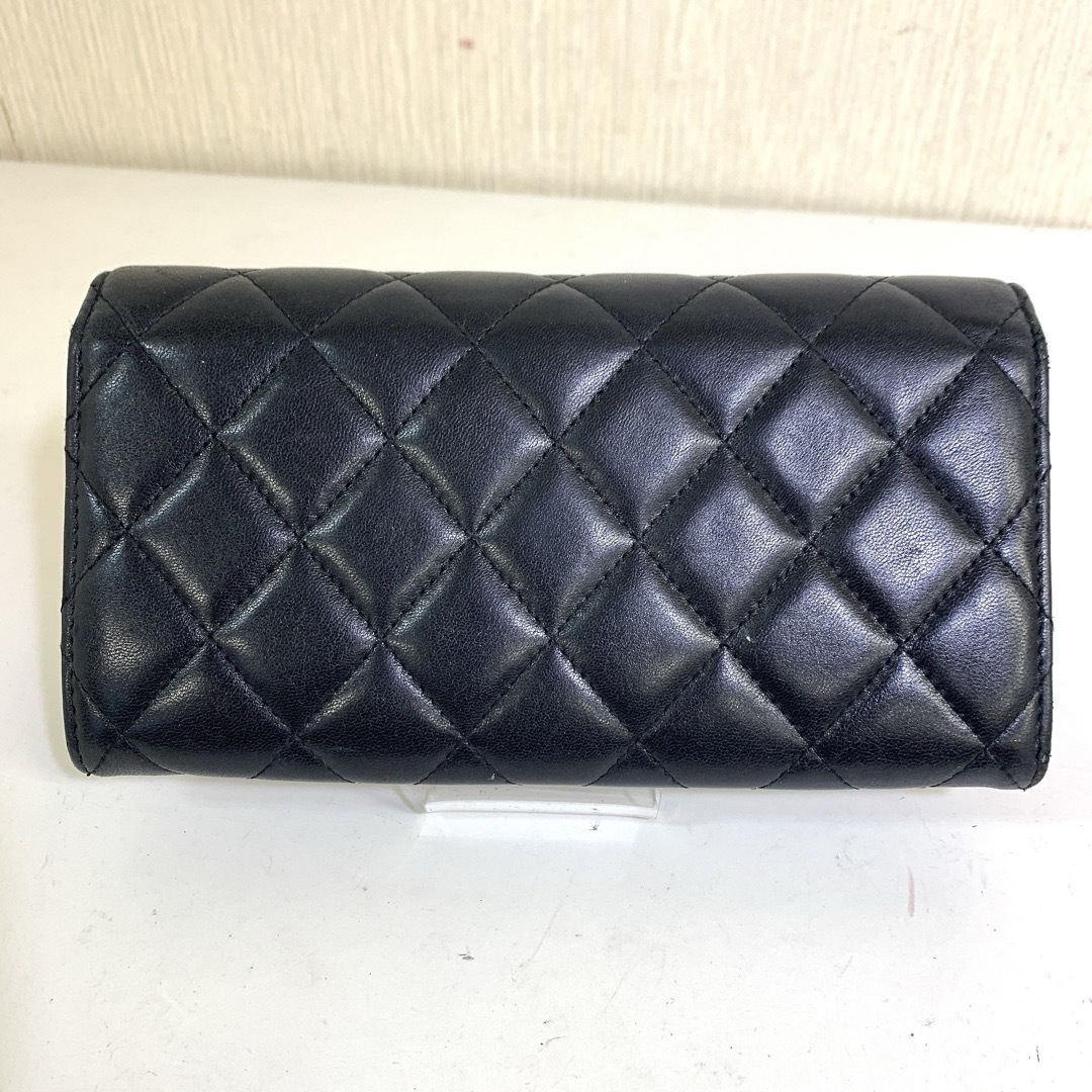 CHANEL(シャネル)のＲ　CHANEL マトラッセ ラムスキン 長財布 ココマーク ブラック 美品 レディースのファッション小物(財布)の商品写真