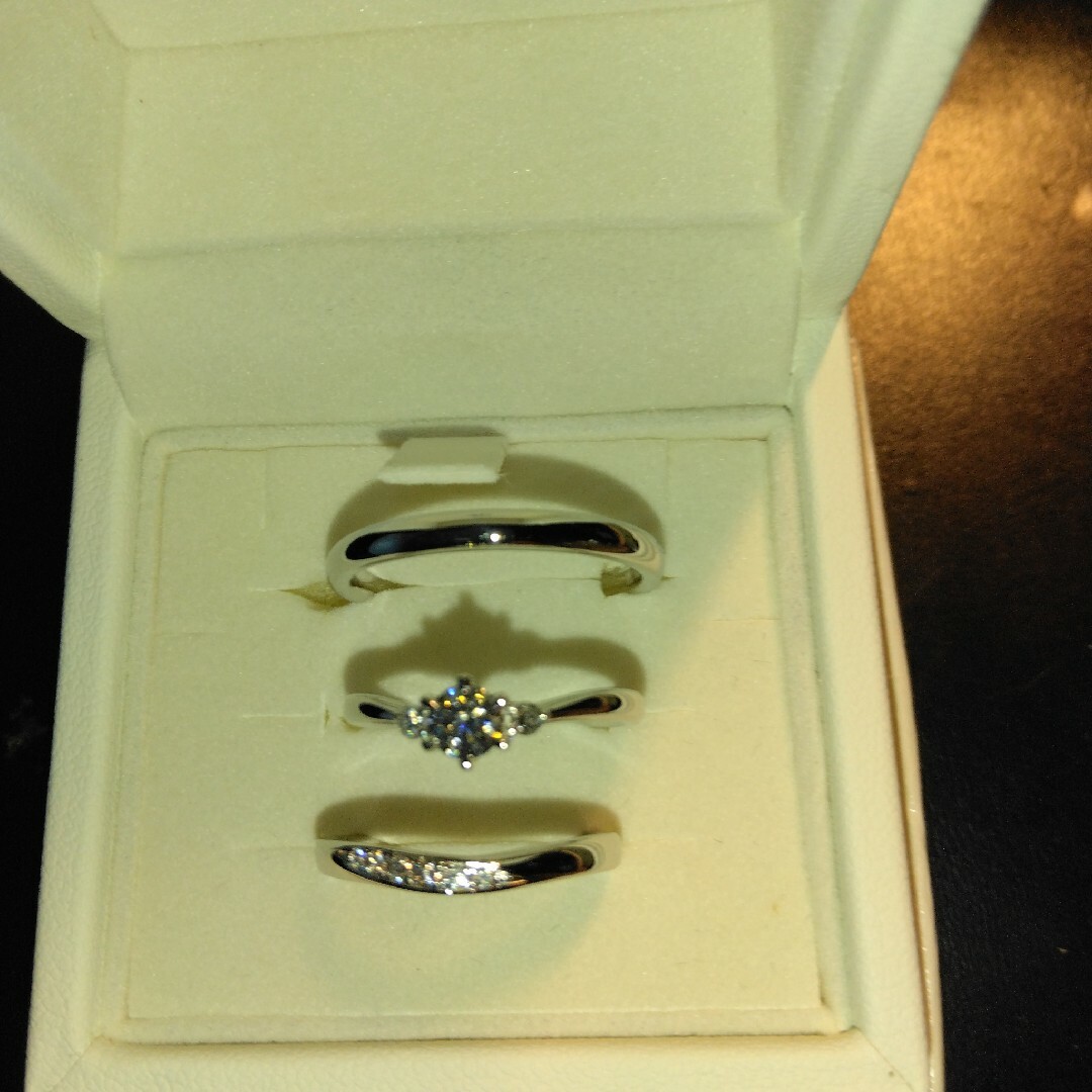 激安最終価格　永久保証ブライダル　新品磨き済み4℃　婚約指輪、結婚指輪三点セット レディースのアクセサリー(リング(指輪))の商品写真