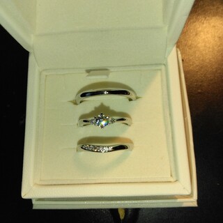 激安最終価格　永久保証ブライダル　新品磨き済み4℃　婚約指輪、結婚指輪三点セット(リング(指輪))