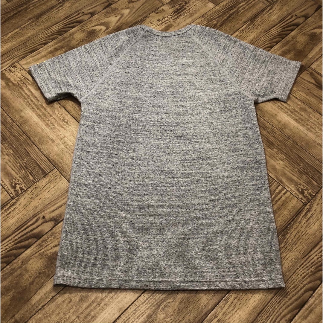 HOLLYWOOD RANCH MARKET(ハリウッドランチマーケット)の美品　HOLLYWOOD  RANCH  MARKET  tシャツ　3 メンズのトップス(Tシャツ/カットソー(半袖/袖なし))の商品写真