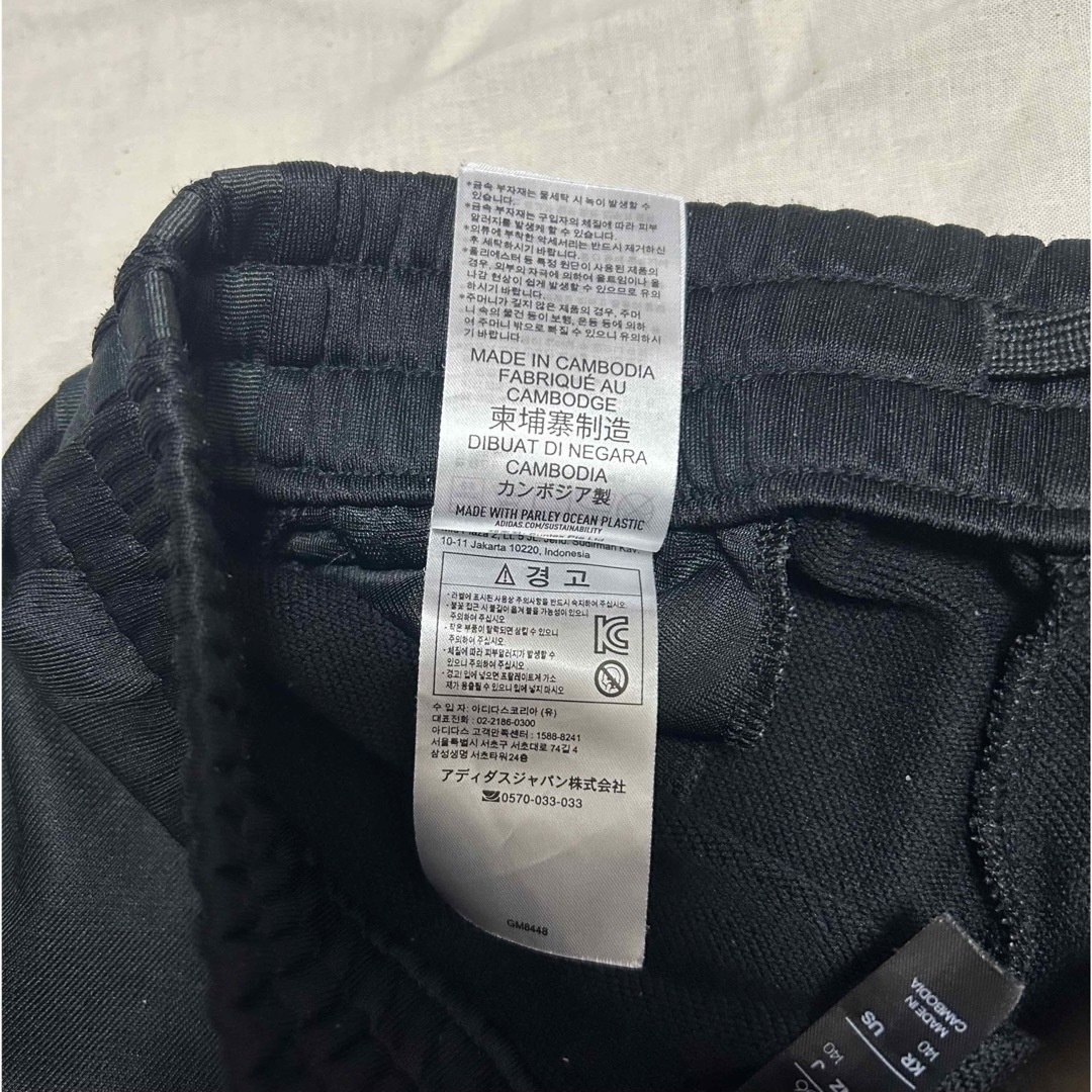adidas(アディダス)のadidas アディダス　ハーフパンツ　140 キッズ/ベビー/マタニティのキッズ服男の子用(90cm~)(パンツ/スパッツ)の商品写真