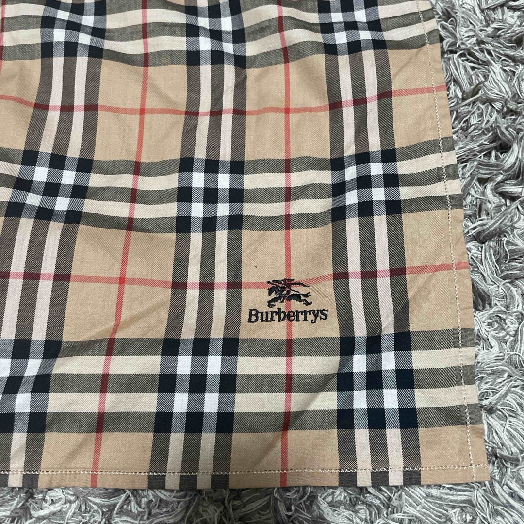 BURBERRY(バーバリー)のバーバーリーズ　ハンカチ レディースのファッション小物(ハンカチ)の商品写真