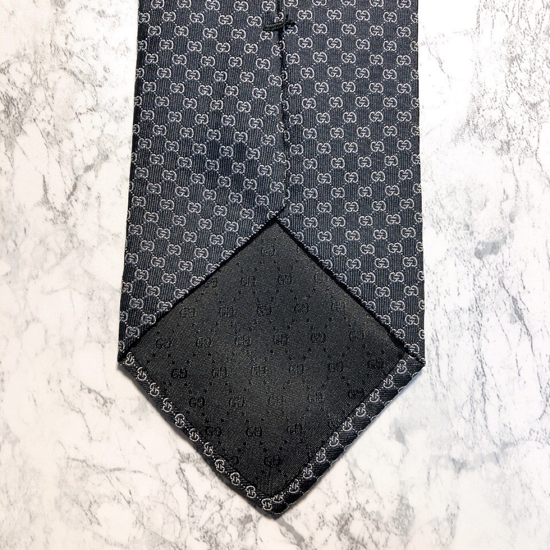 Gucci(グッチ)のGUCCI グッチ　ネクタイ　インターロッキング　マイクロGG柄　ブラック メンズのファッション小物(ネクタイ)の商品写真