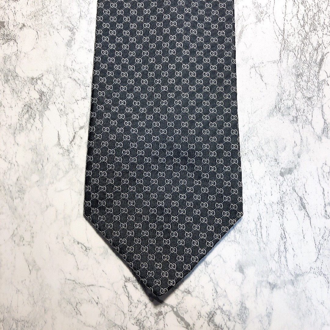 Gucci(グッチ)のGUCCI グッチ　ネクタイ　インターロッキング　マイクロGG柄　ブラック メンズのファッション小物(ネクタイ)の商品写真