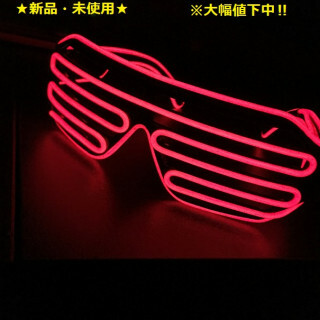 新品♪即購入OK♪3段階LEDサングラス（レッド）♬インスタ・SNS・記念撮影♬(キャラクターグッズ)