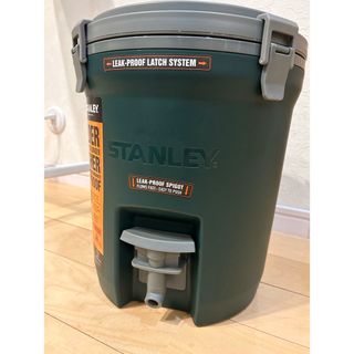 スタンレー(Stanley)のスタンレー　7.5L  ウォータージャグ(調理器具)