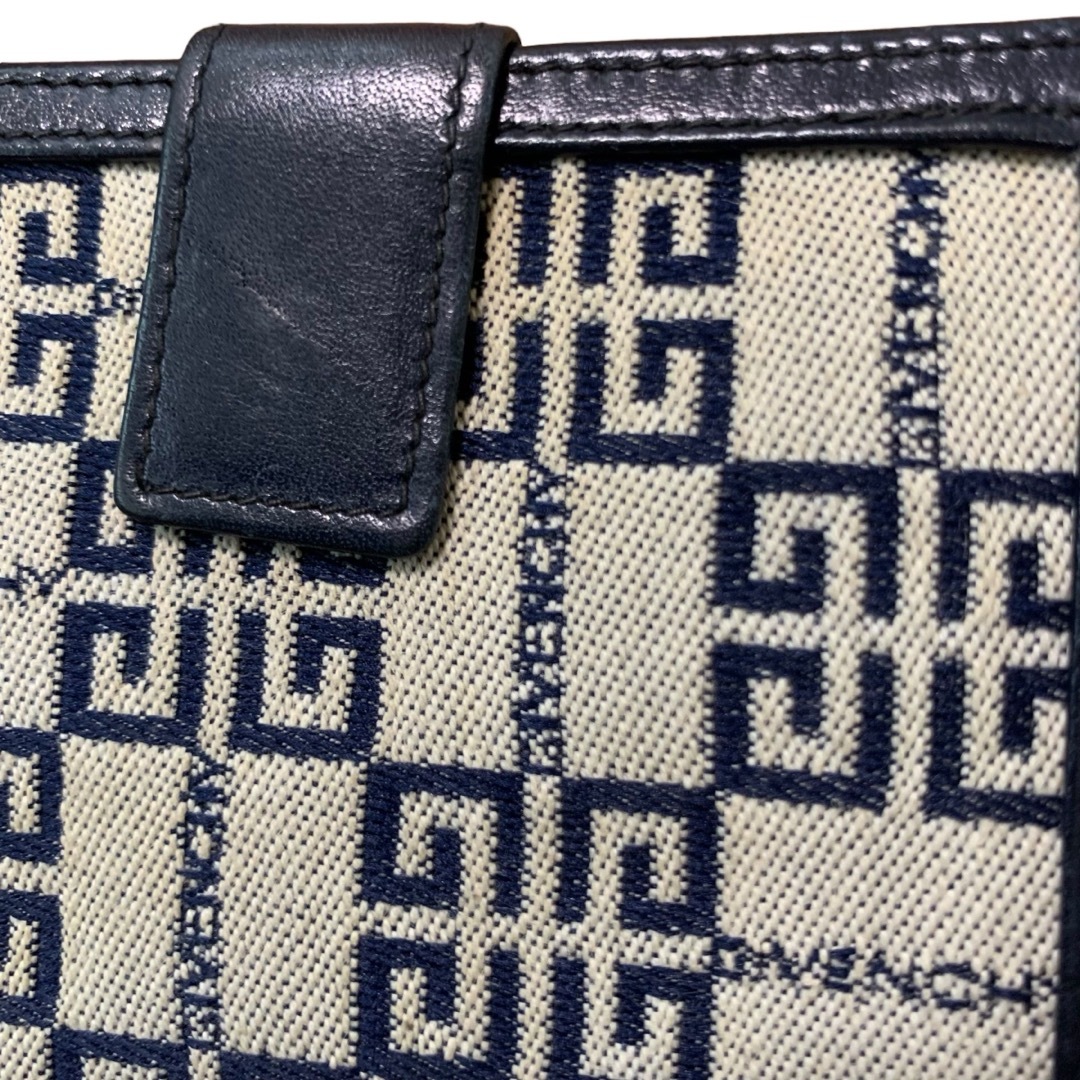 GIVENCHY(ジバンシィ)のジバンシー   二つ折り財布　がま口　ネイビー　キャンパス　総柄 レディースのファッション小物(財布)の商品写真