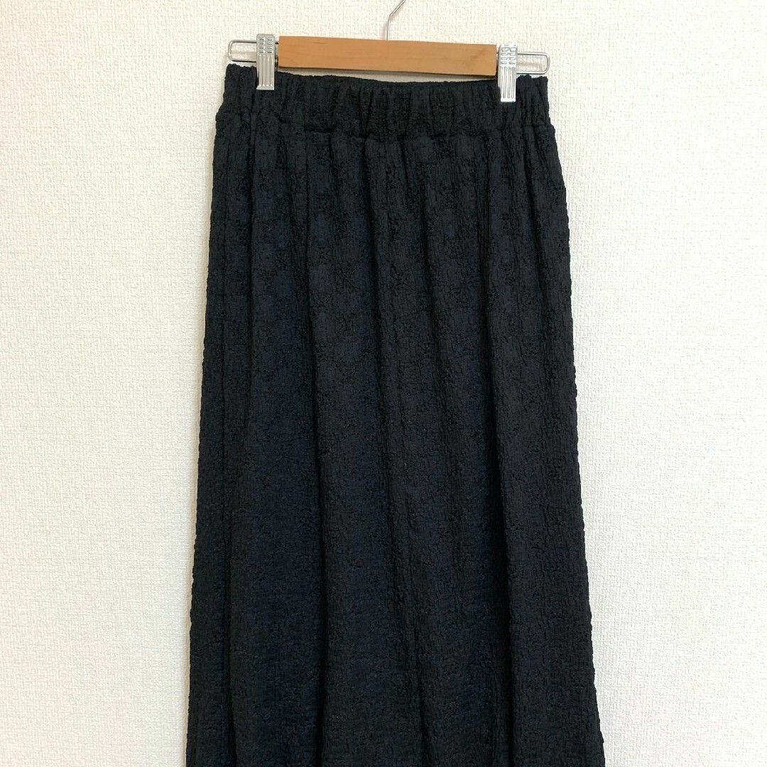 LOWRYS FARM(ローリーズファーム)のローリーズファーム　フレアスカート　F 　ブラック　きれいめ　オフィス　ポリ レディースのスカート(ロングスカート)の商品写真