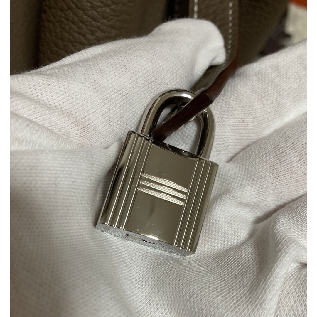 Hermes(エルメス)のHERMES エルメス ピコタンロック mm エトゥープ シルバー金具 正規品 レディースのバッグ(ハンドバッグ)の商品写真