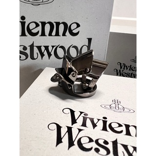 ヴィヴィアンウエストウッド(Vivienne Westwood)のヴィヴィアンウエストウッド　アーマーリング(リング(指輪))