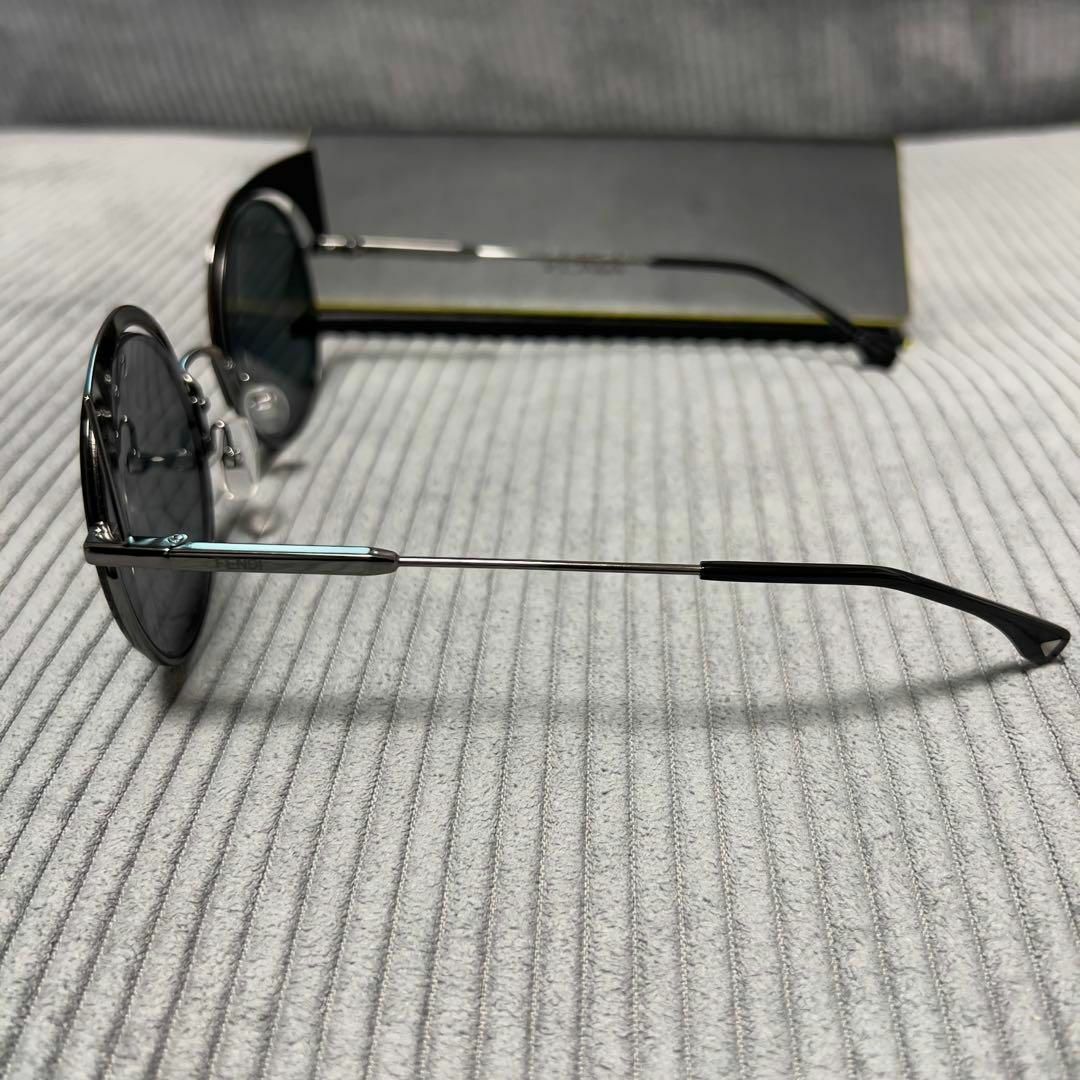 FENDI - 新品 FENDI フェンディ キャットアイ サングラス FENDI - 新品 FENDI フェンディ キャットアイ サングラス