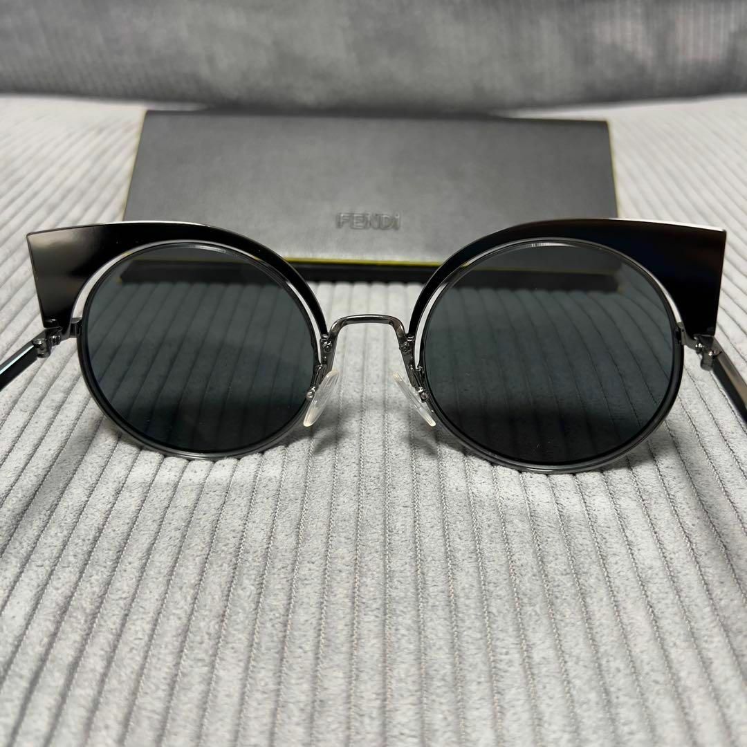 FENDI - 新品 FENDI フェンディ キャットアイ サングラス FENDI - 新品 FENDI フェンディ キャットアイ サングラス