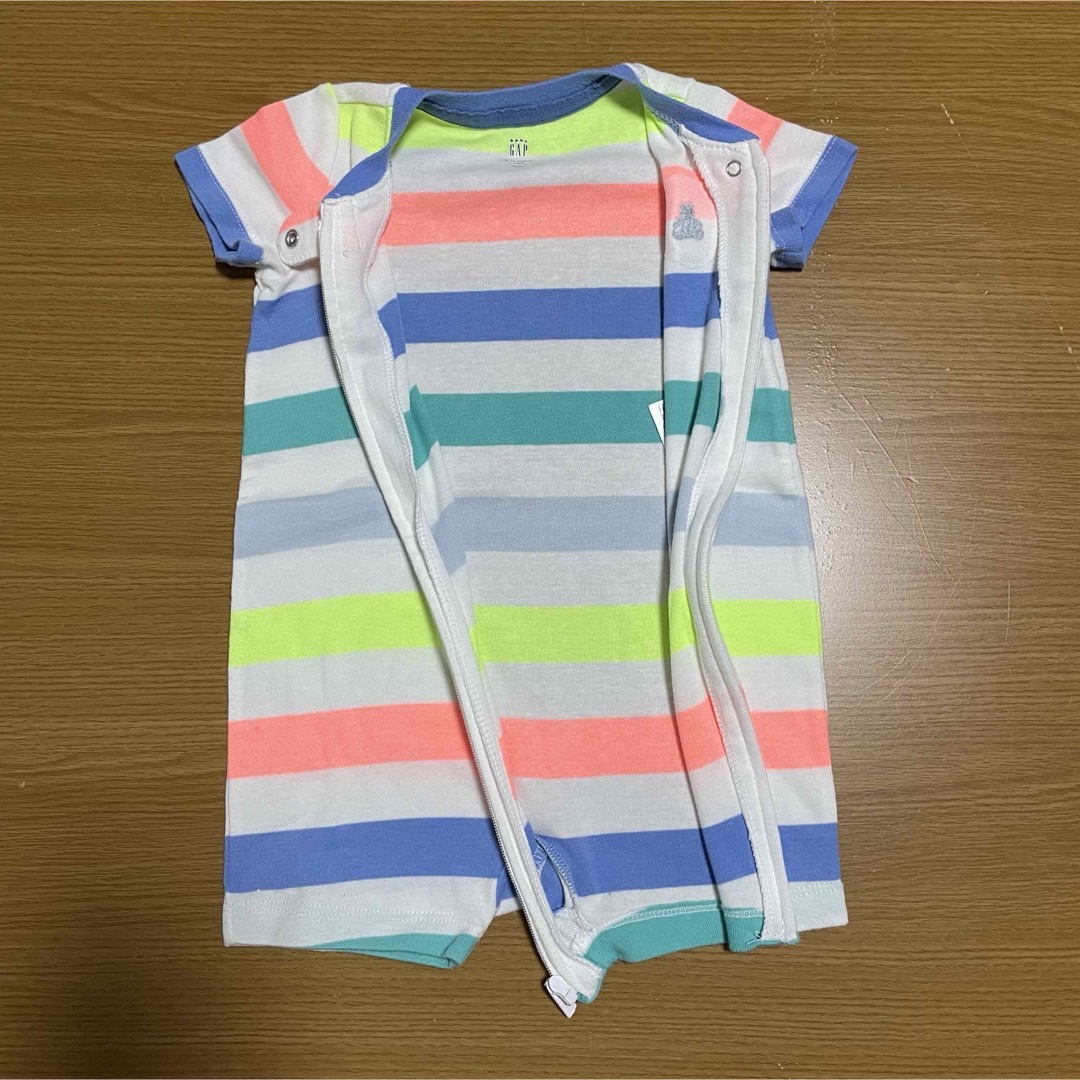 babyGAP(ベビーギャップ)のbaby GAP ロンパース 70cm キッズ/ベビー/マタニティのベビー服(~85cm)(ロンパース)の商品写真