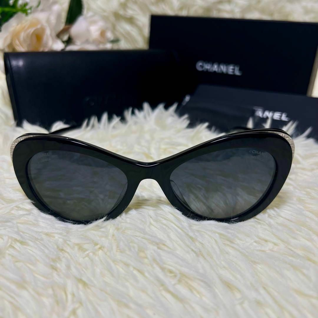 CHANEL(シャネル)の新品未使用 CHANEL シャネル サングラス グラデーションブラック 5432 レディースのファッション小物(サングラス/メガネ)の商品写真