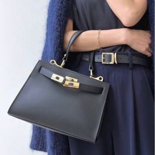 アパルトモンドゥーズィエムクラス(L'Appartement DEUXIEME CLASSE)のL'Appartement AULENTTI One Handle Bag(ハンドバッグ)