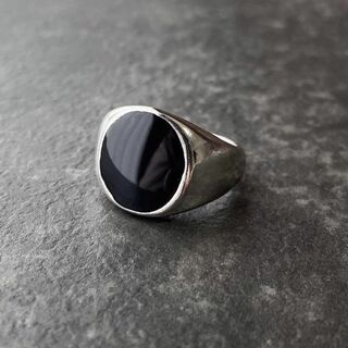 シルバーリング　黒石　シンプルオープンリング(リング(指輪))