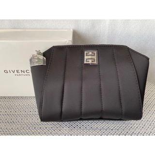 【GIVENCHY】ジバンシー ノベルティポーチ ブラック【新品未使用】