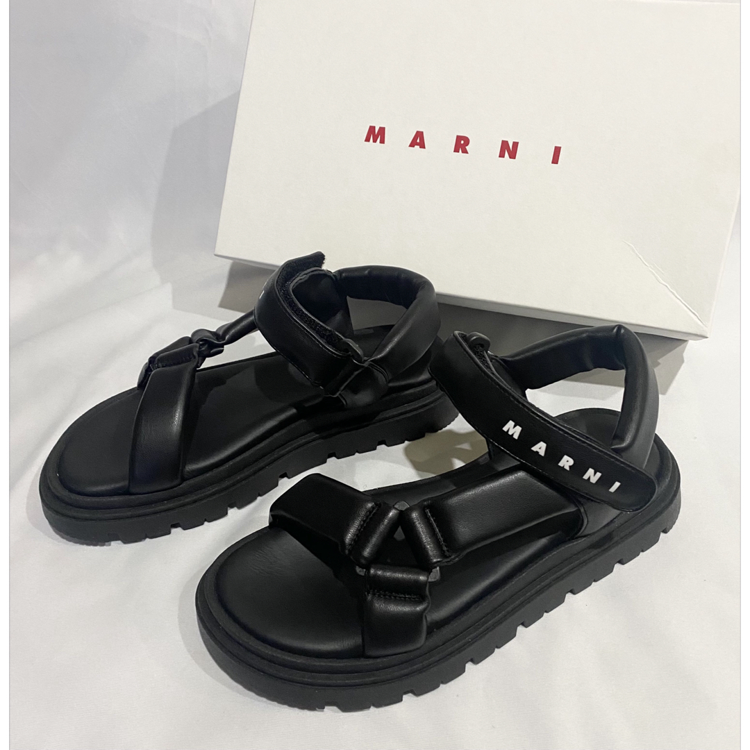 Marni(マルニ)の新品未使用 MARNI kid's マルニ ロゴ サンダル レディースの靴/シューズ(サンダル)の商品写真