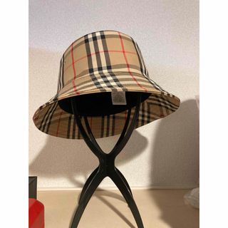 バーバリー(BURBERRY)のBurberry ハット　バケハ　L(ハット)