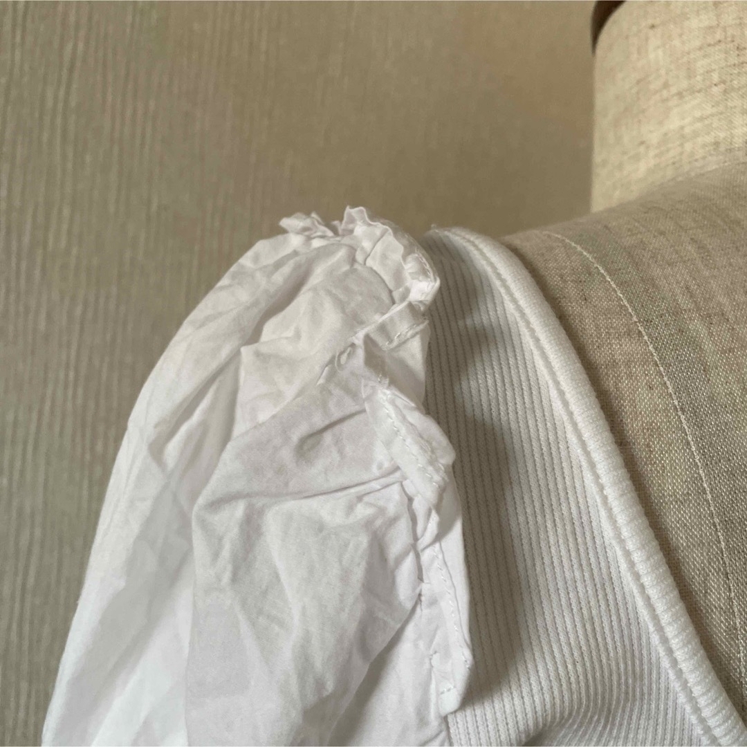 七分袖 半袖 シャツカットソー トップス レディース ホワイト 白色 フリル袖 レディースのトップス(シャツ/ブラウス(半袖/袖なし))の商品写真
