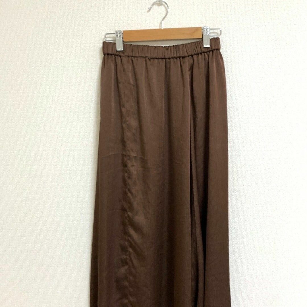 AZUL by moussy(アズールバイマウジー)のアズールバイマウジー　フレアスカート　S　ブラウン　ロング　きれいめ　ポリ100 レディースのスカート(ロングスカート)の商品写真