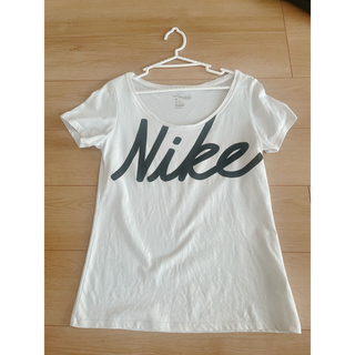 ナイキ(NIKE)のNIKE ナイキ　ロゴTシャツ(Tシャツ(半袖/袖なし))