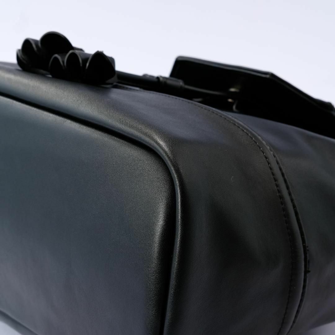 MARY QUANT(マリークワント)のMARYQUANT マリークワント　リュック　巾着　ブラック　デイジー レディースのバッグ(リュック/バックパック)の商品写真