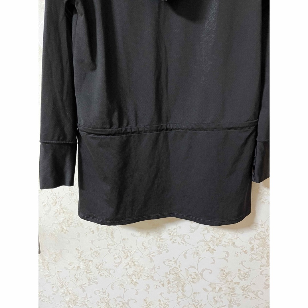 レディースラッシュガード　黒　L レディースの水着/浴衣(水着)の商品写真
