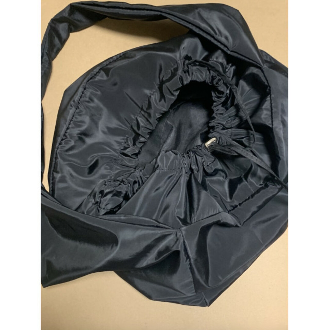 メッセンジャー ショルダー バッグ ブラック 黒 大容量 海外通販 男女兼用 レディースのバッグ(ショルダーバッグ)の商品写真
