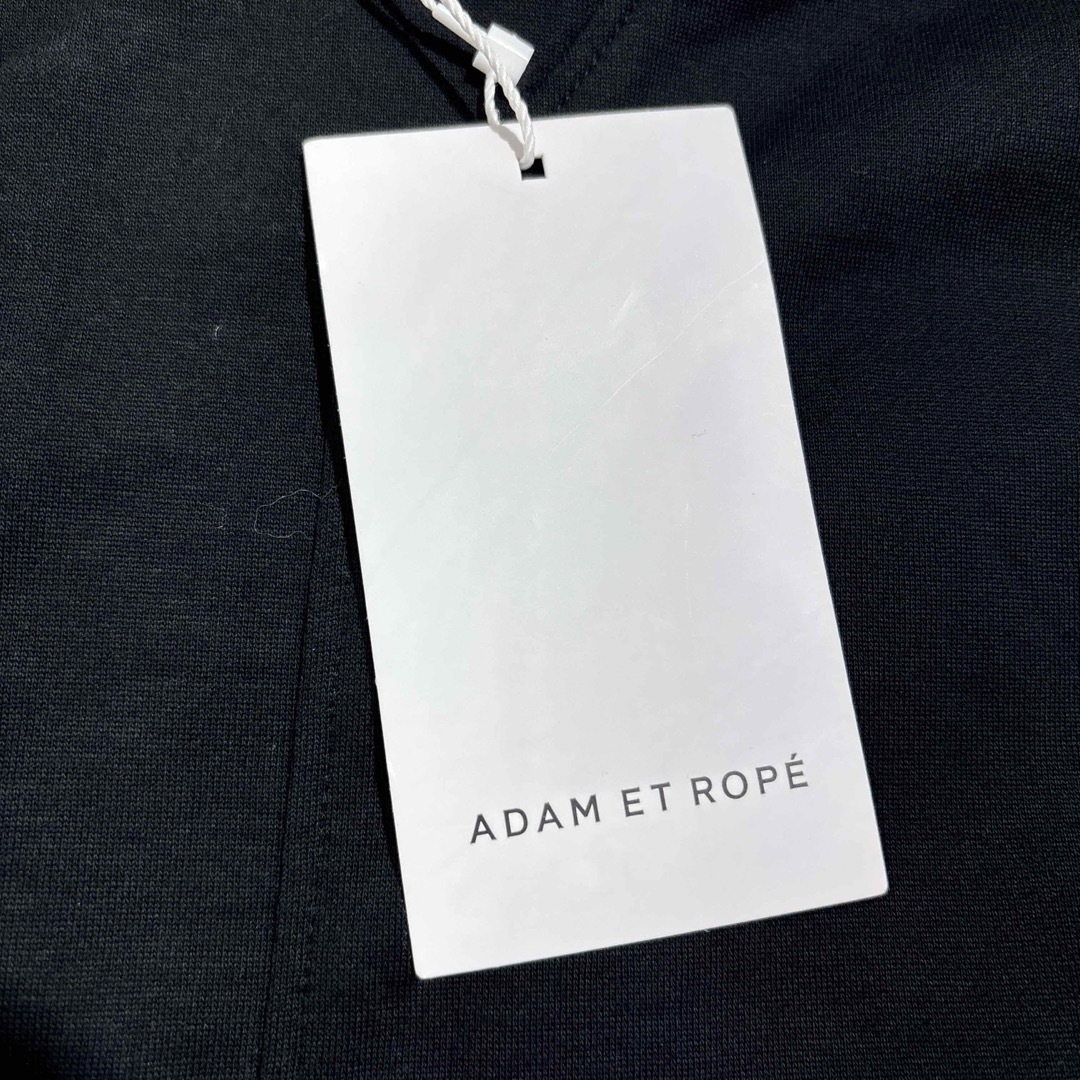 Adam et Rope'(アダムエロぺ)の新品未使用　アダムエロぺ　オーガニック　カットソーキーネックベスト　ノースリーブ レディースのトップス(ベスト/ジレ)の商品写真