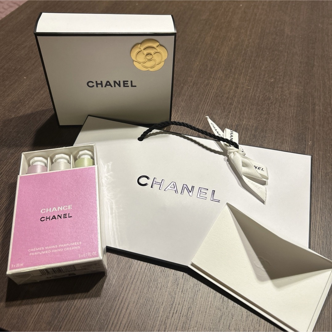 CHANEL(シャネル)のシャネル　CHANEL チャンス ハンドクリーム　限定品　特別限定品 コスメ/美容のボディケア(ハンドクリーム)の商品写真
