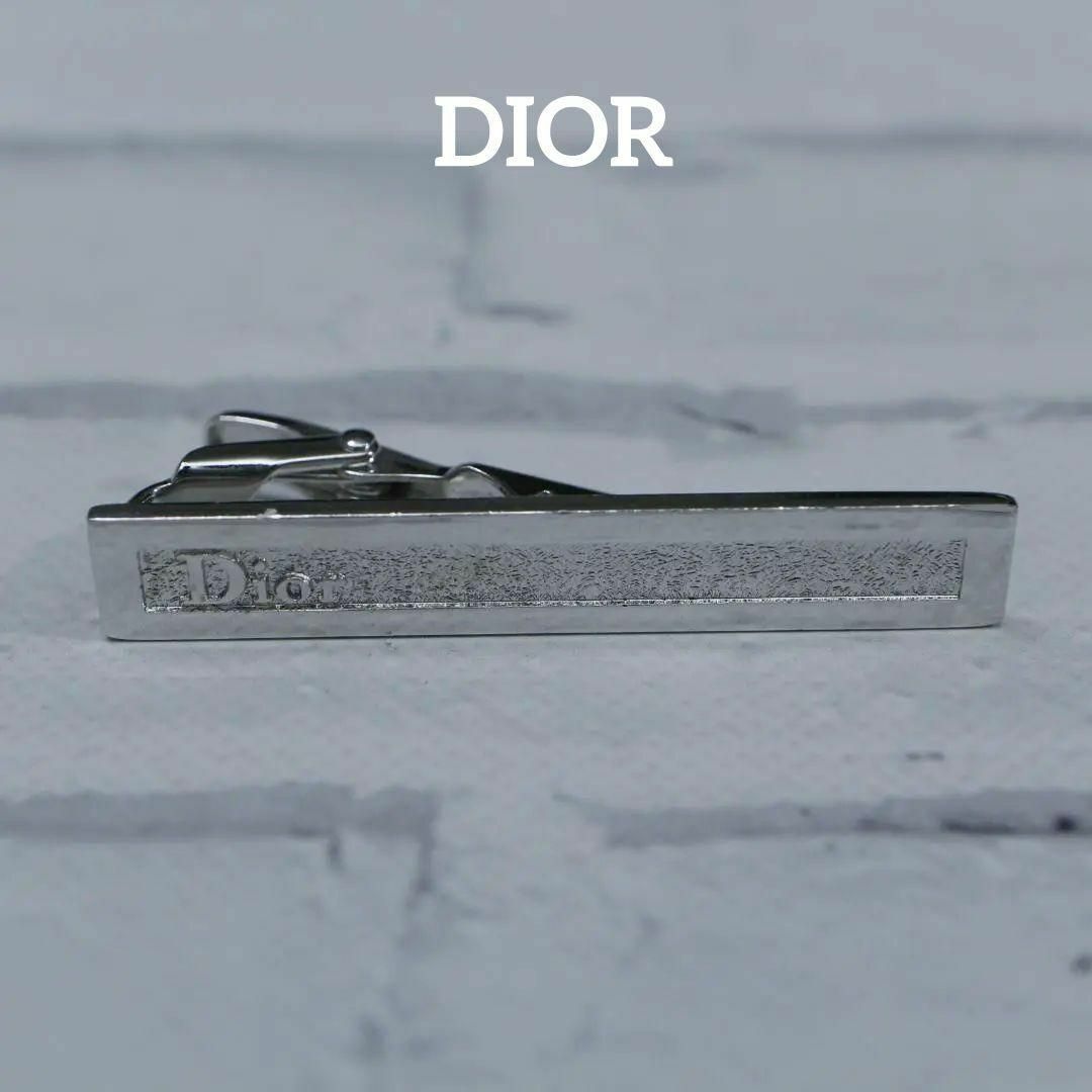 Christian Dior(クリスチャンディオール)の【匿名配送】 DIOR ディオール タイピン シルバー ロゴ 2 メンズのファッション小物(ネクタイピン)の商品写真