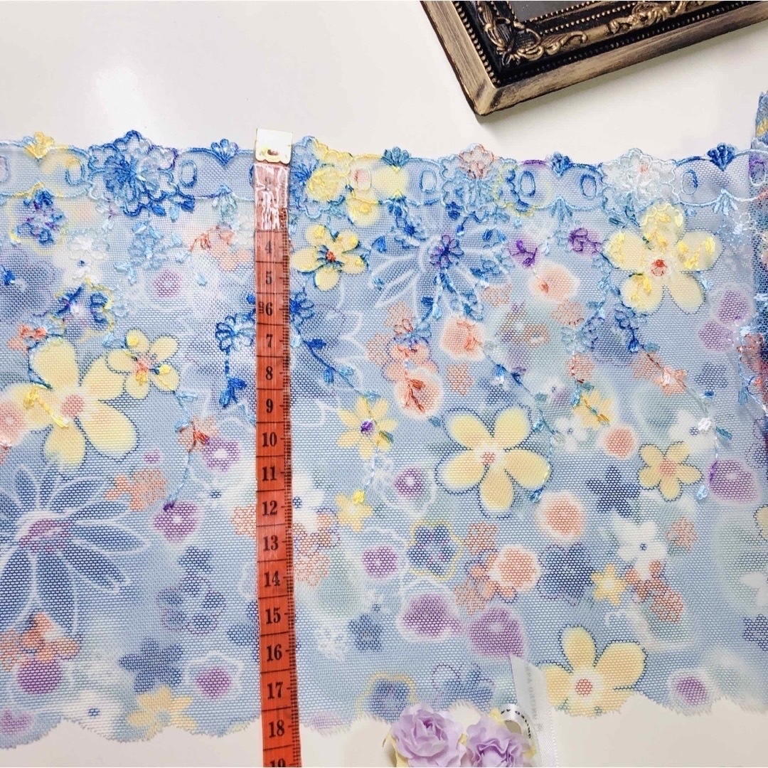チュールレース・花・刺繍・生地 ハンドメイドの素材/材料(生地/糸)の商品写真
