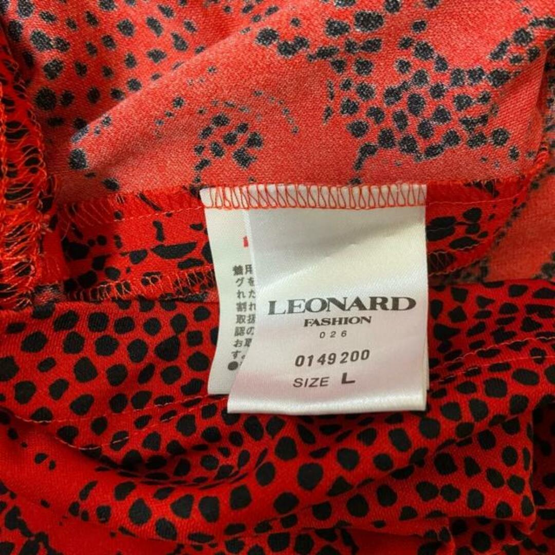 LEONARD(レオナール)のLEONARD(レオナール) 長袖Tシャツ サイズL レディース美品  - レッド×黒 クルーネック/肩パッド レディースのトップス(Tシャツ(長袖/七分))の商品写真