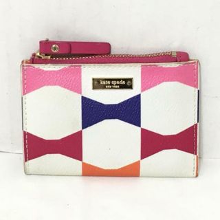 ケイトスペードニューヨーク(kate spade new york)のKate spade(ケイトスペード) コインケース - PWRU4251 白×ピンク×マルチ キーリング付き PVC(塩化ビニール)(コインケース)