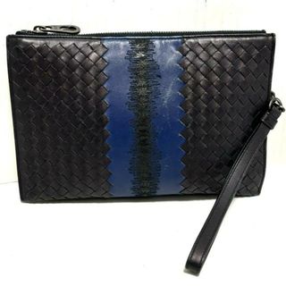 ボッテガヴェネタ(Bottega Veneta)のBOTTEGA VENETA(ボッテガヴェネタ) クラッチバッグ美品  イントレチャート ダークボルドー×ネイビー レザー(クラッチバッグ)