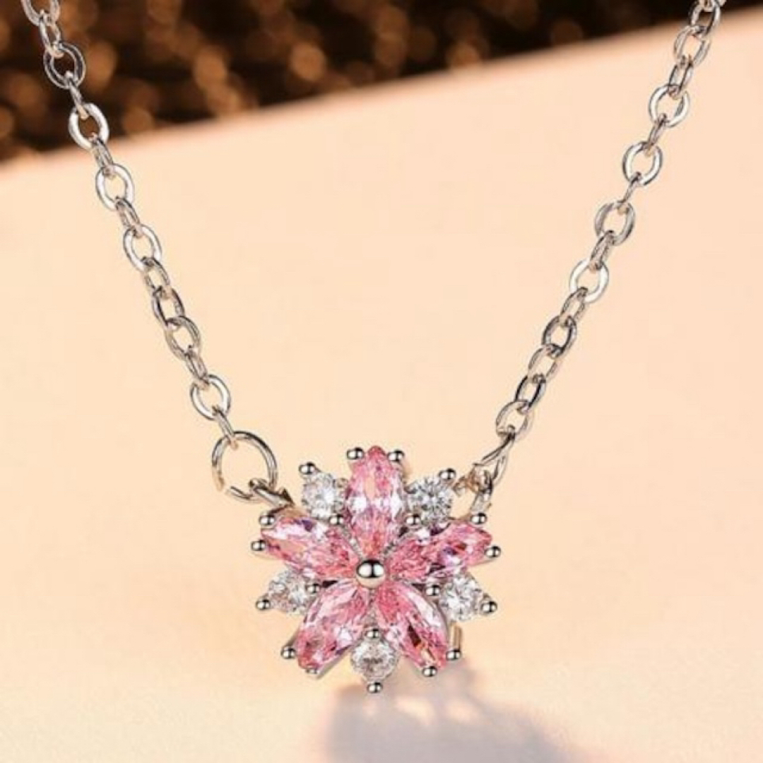新品 未使用 ネックレス 桜 ピンクダイヤ ペンダント 桜モチーフ 新品 未使用 ネックレス 桜 ピンクダイヤ ペンダント 桜モチーフ