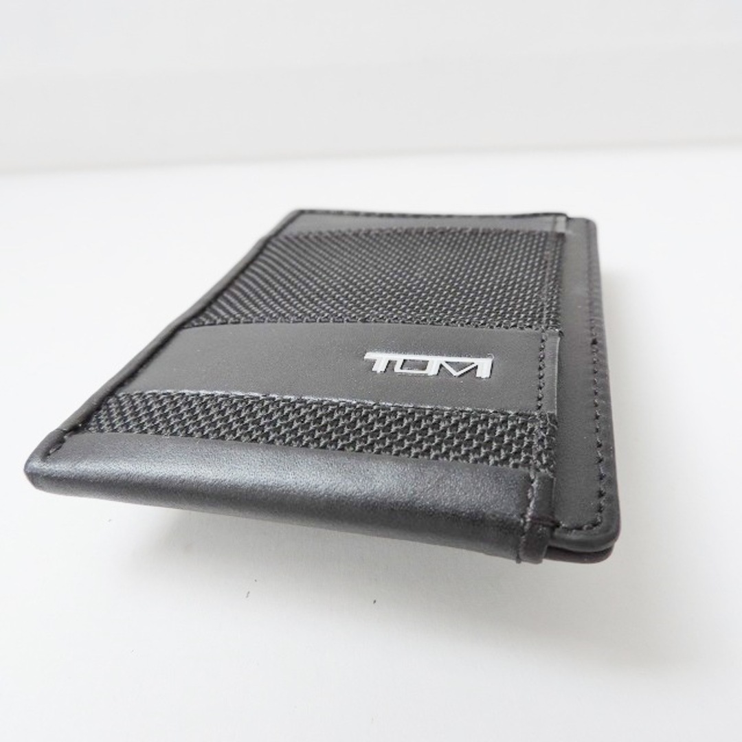 TUMI(トゥミ)のTUMI(トゥミ) カードケース美品  - 黒 TUMIナイロン×レザー レディースのファッション小物(名刺入れ/定期入れ)の商品写真