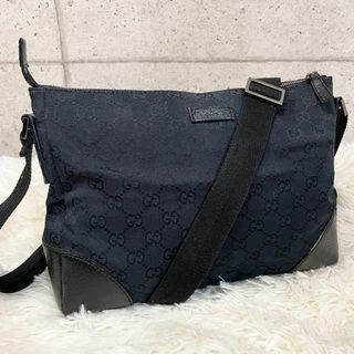 グッチ(Gucci)の①【高級】GUCCI ミニメッセンジャーバッグ GGキャンバス ブラック(メッセンジャーバッグ)