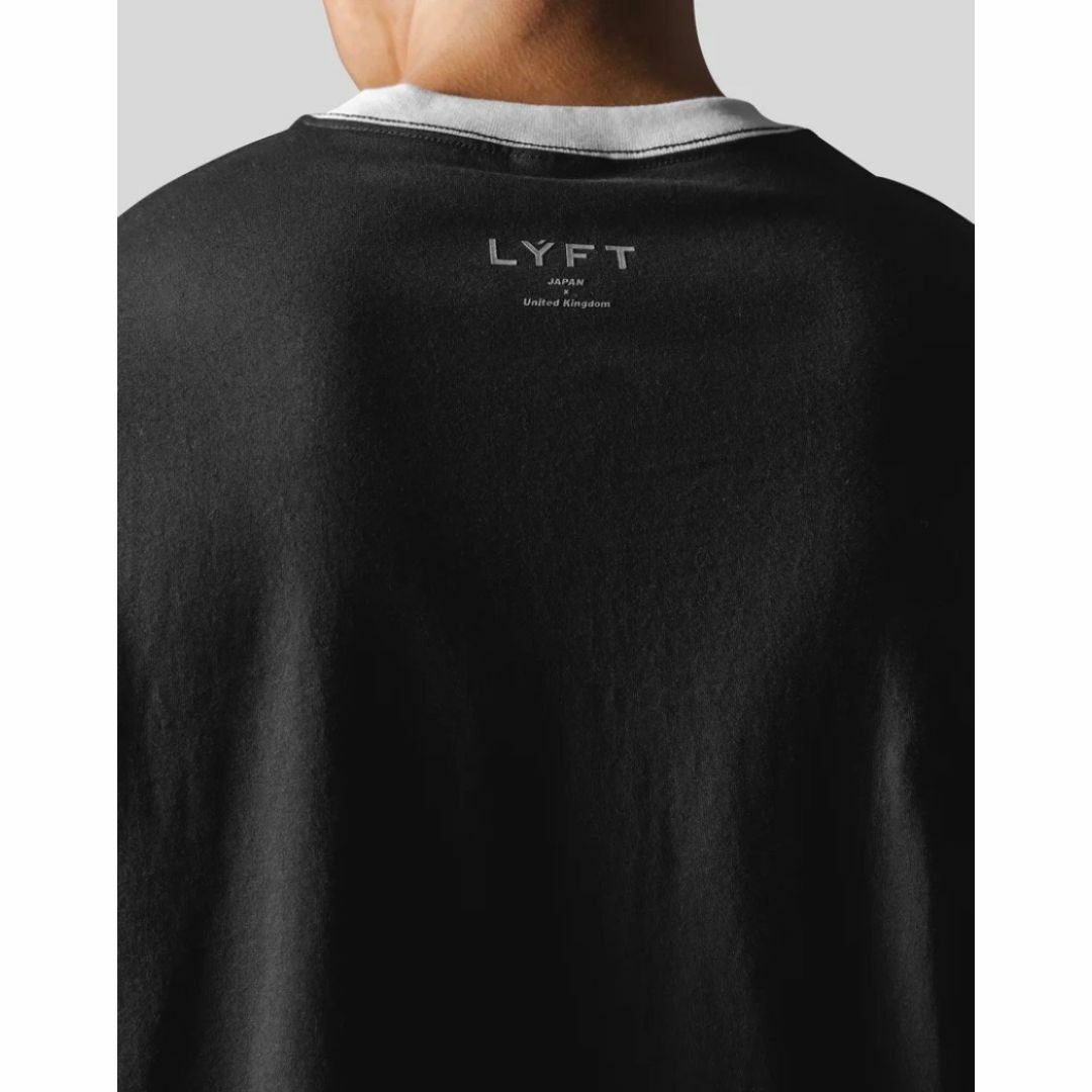 adidas(アディダス)のLYFT ドーベルマン Tシャツ XL CRONOS XENO VEATM メンズのトップス(Tシャツ/カットソー(半袖/袖なし))の商品写真